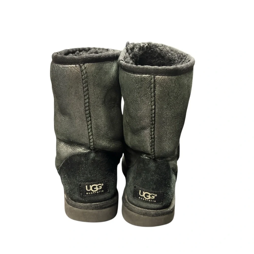 UGG Australia Classic Short 1002065 Shearling Fur Boots Metallic Gunmetal Size 9